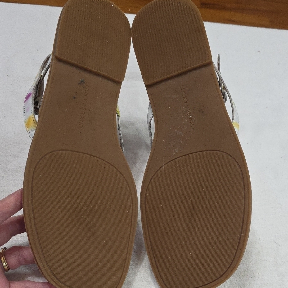 Lucky Brand Women's Multicolor Sandals  Buckles Beachy Summer Sz 9? EUC READ - Picture 11 of 14